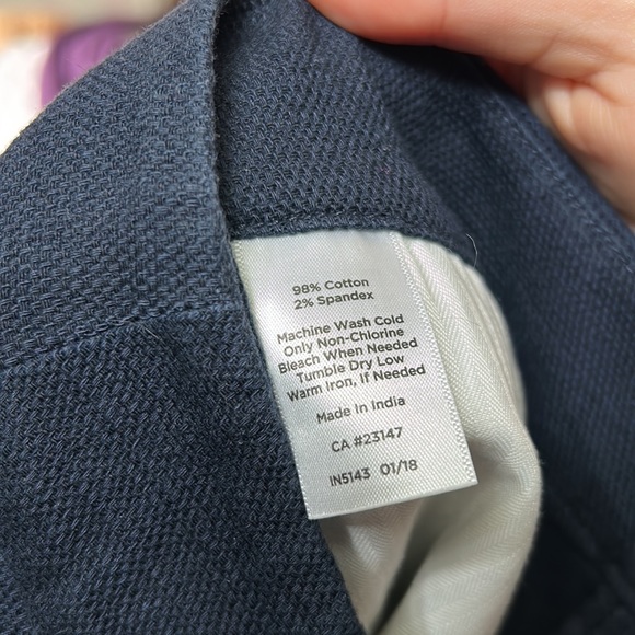 Navy Scalloped Shorts - Picture 5 of 6